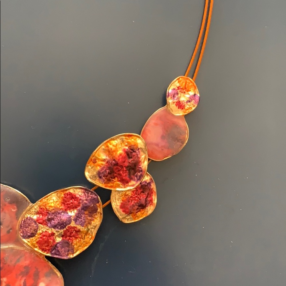 Beautiful statement necklace - Picture 4 of 7